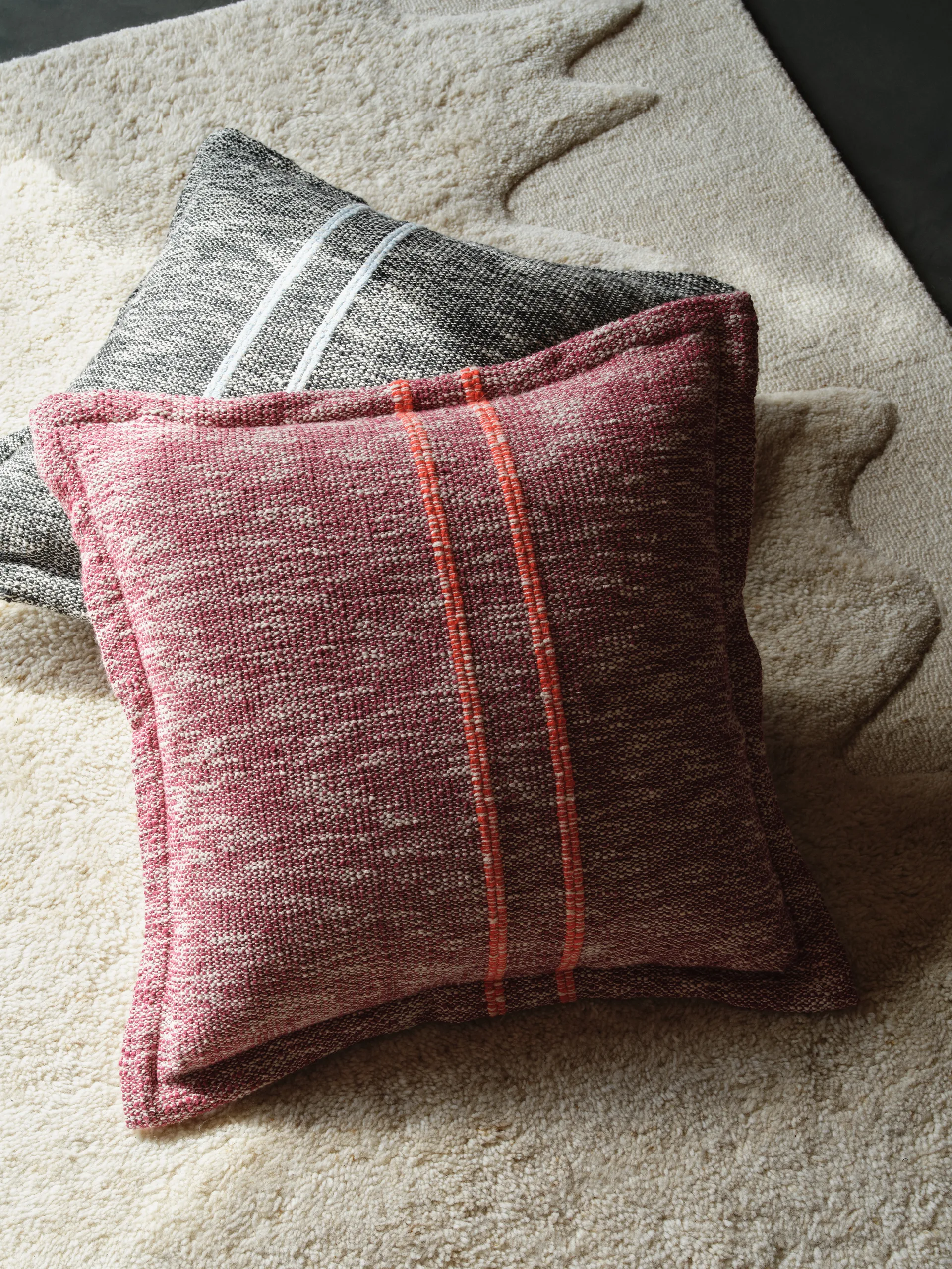 Track dekorationskudde, Burgundy, 56x56 cm Tom Dixon