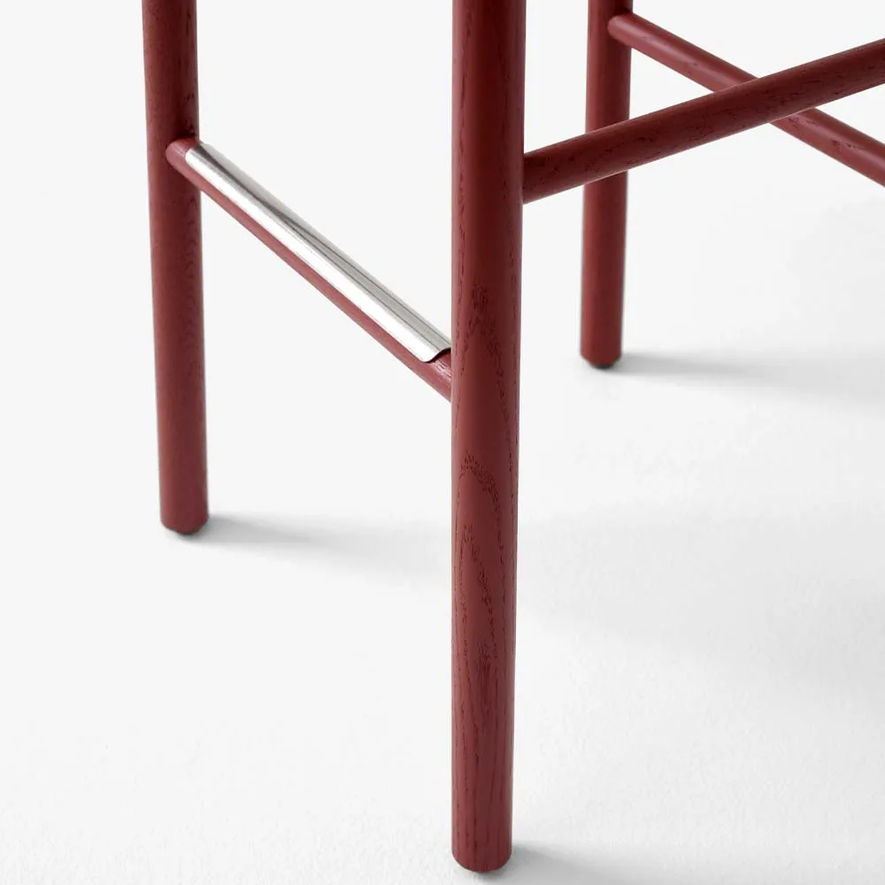 Betty TK8 barpall, black, svart flätad linnebandssits &Tradition