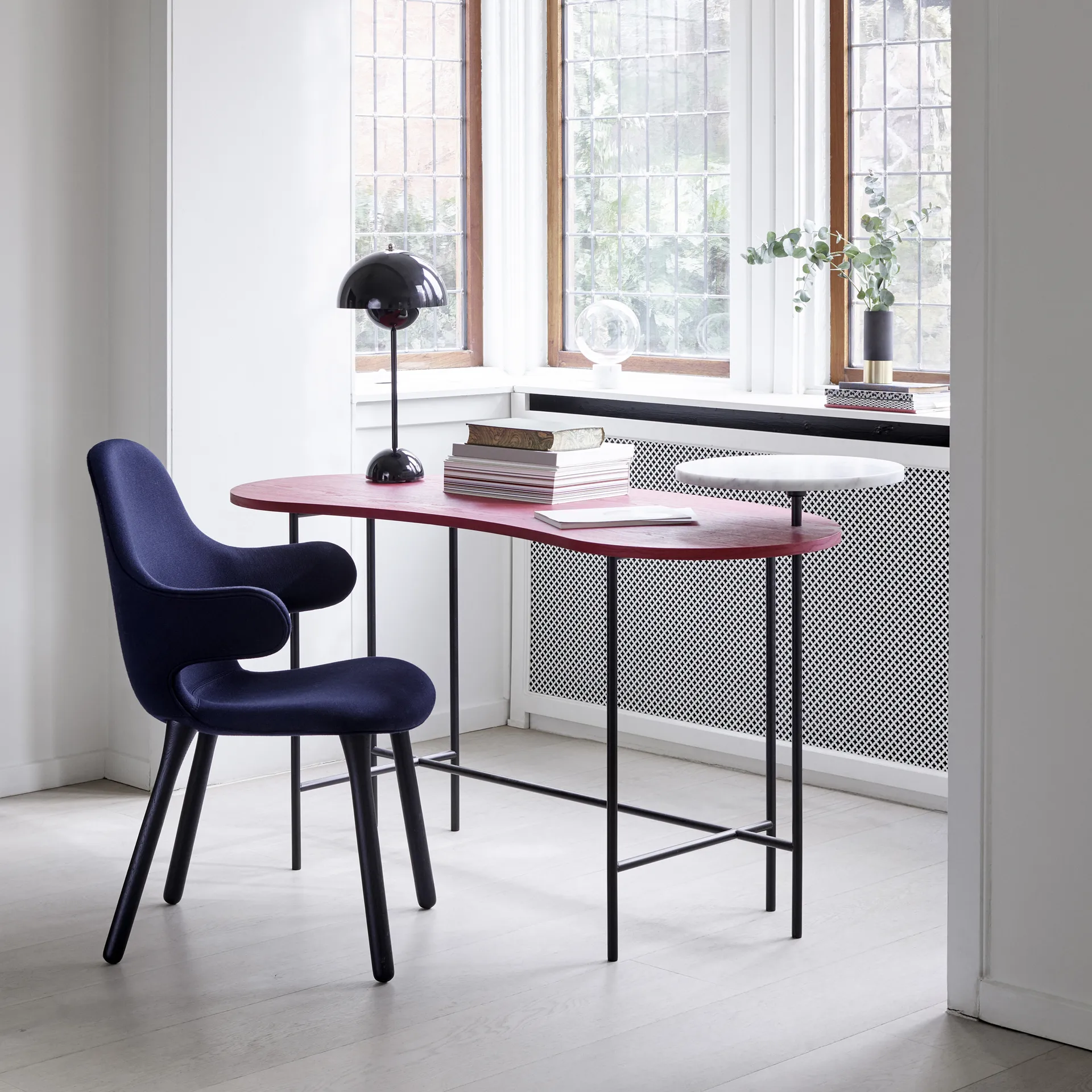 Catch JH1 stol, Balder 782 dark blue-ek rökoljad &Tradition