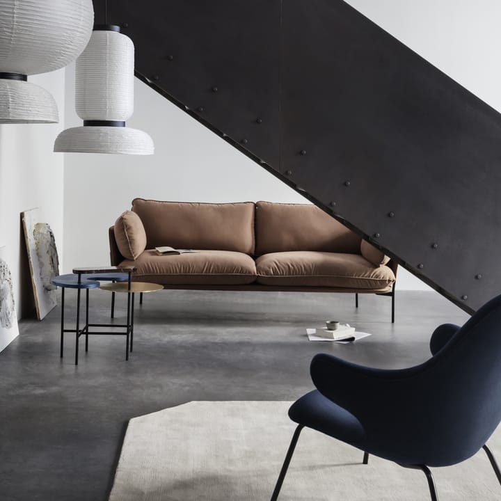 Catch JH14 loungefåtölj, läder silk black, svartlackat stålunderrede &Tradition