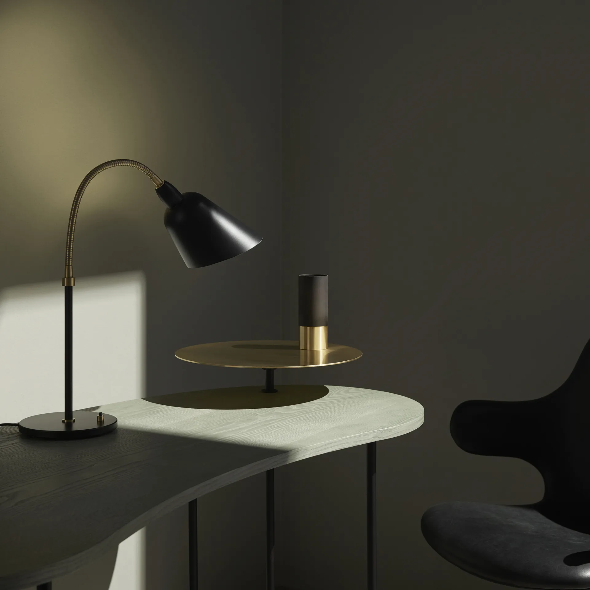 Catch JH15 stol, Divina 584 red-svartlackad stål &Tradition