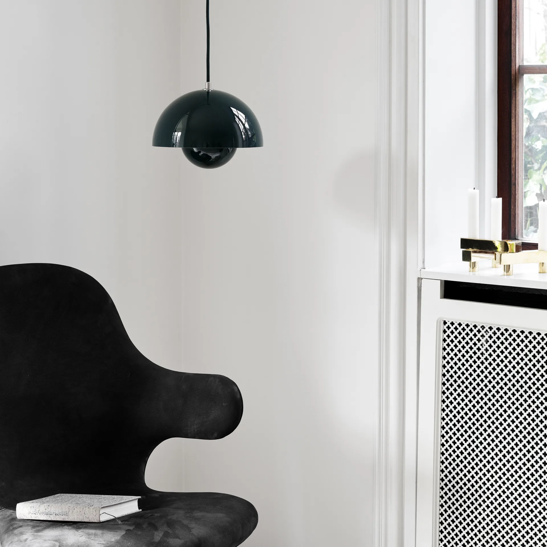 Catch JH15 stol, Divina 944 green-svart stål &Tradition