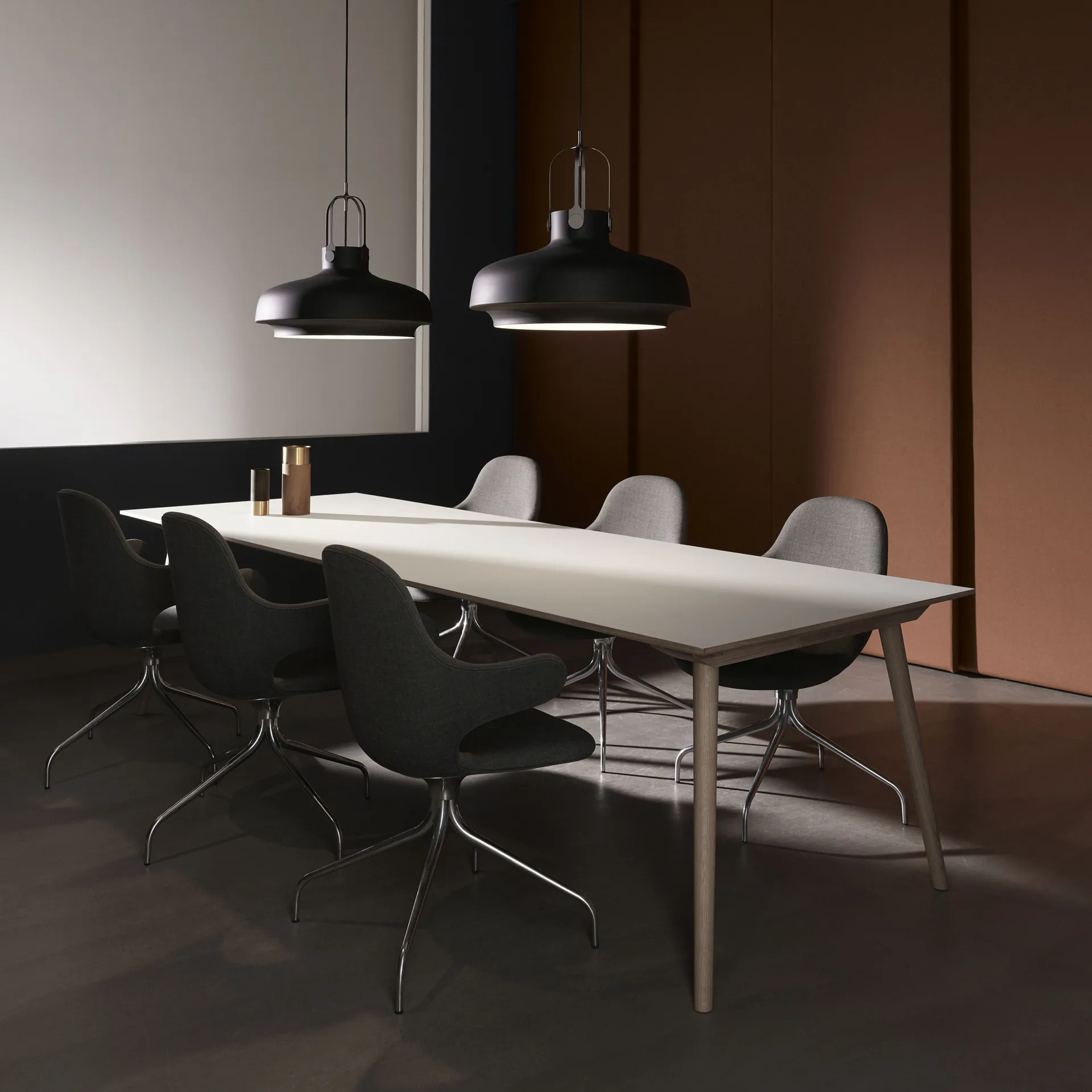 Catch JH2 kontorsstol, tyg steelcut 255 dark beige-snurrstativ black &Tradition