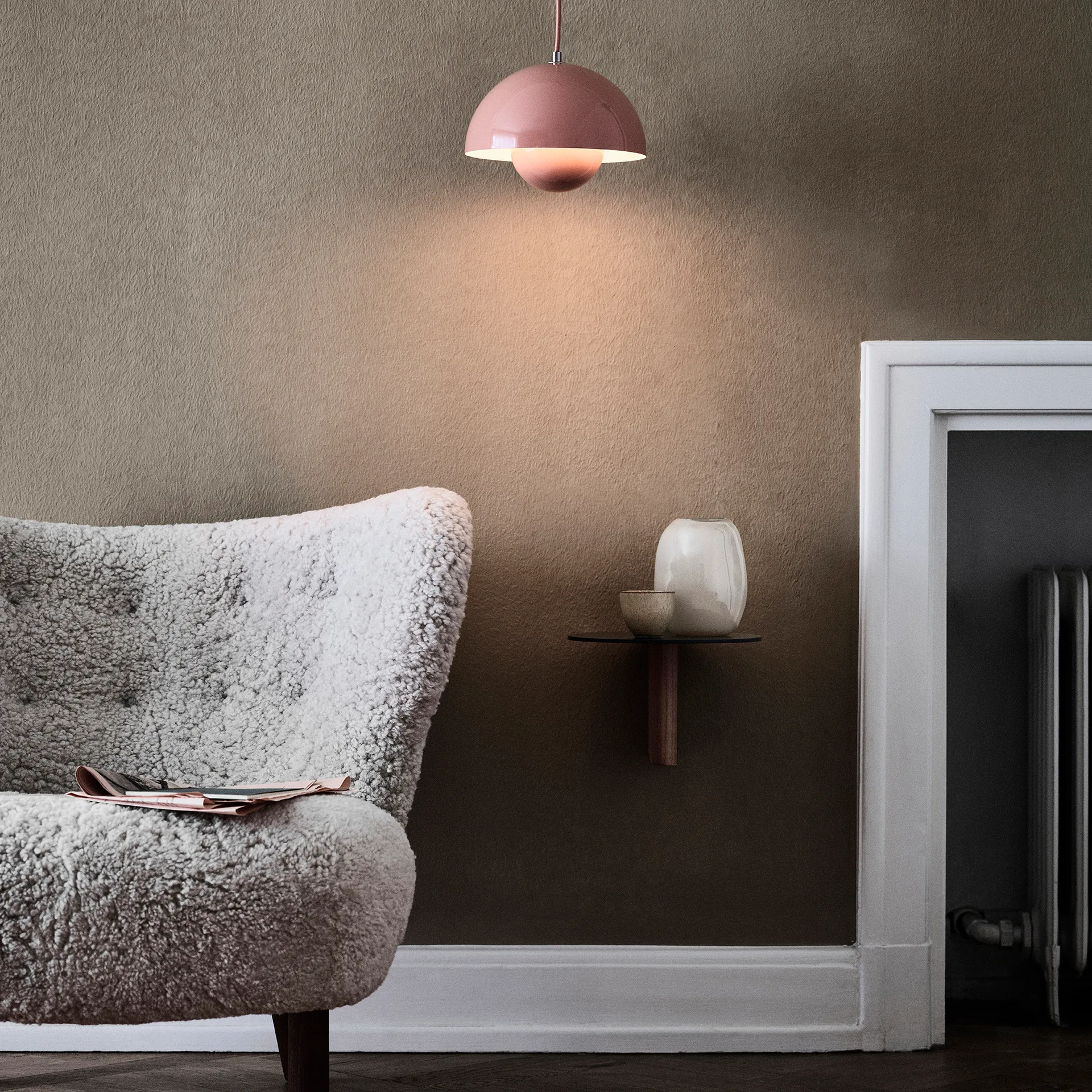 Column JA1, Svart-valnöt &Tradition