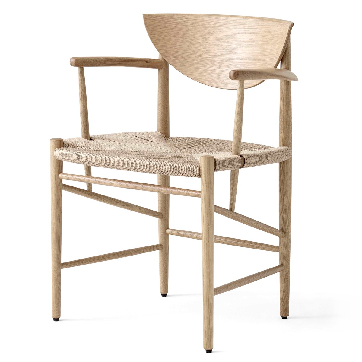 &Tradition Drawn stol HM4 med armstöd Oljad ek | Skandinavisk Design | Stolar | Beige