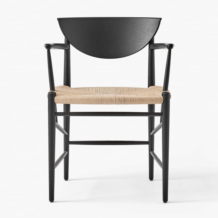 Drawn stol HM4 med armstöd, Svart ek &Tradition