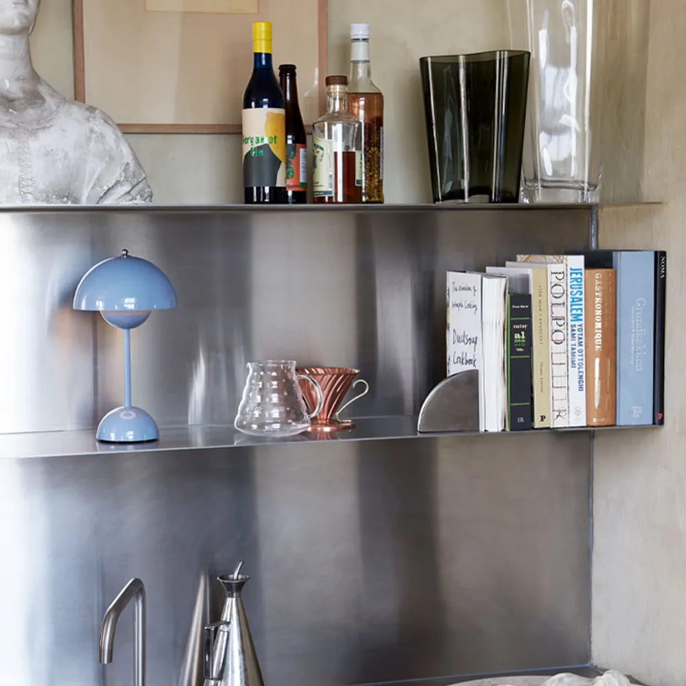 Flowerpot portabel bordslampa VP9, ljusblå &Tradition