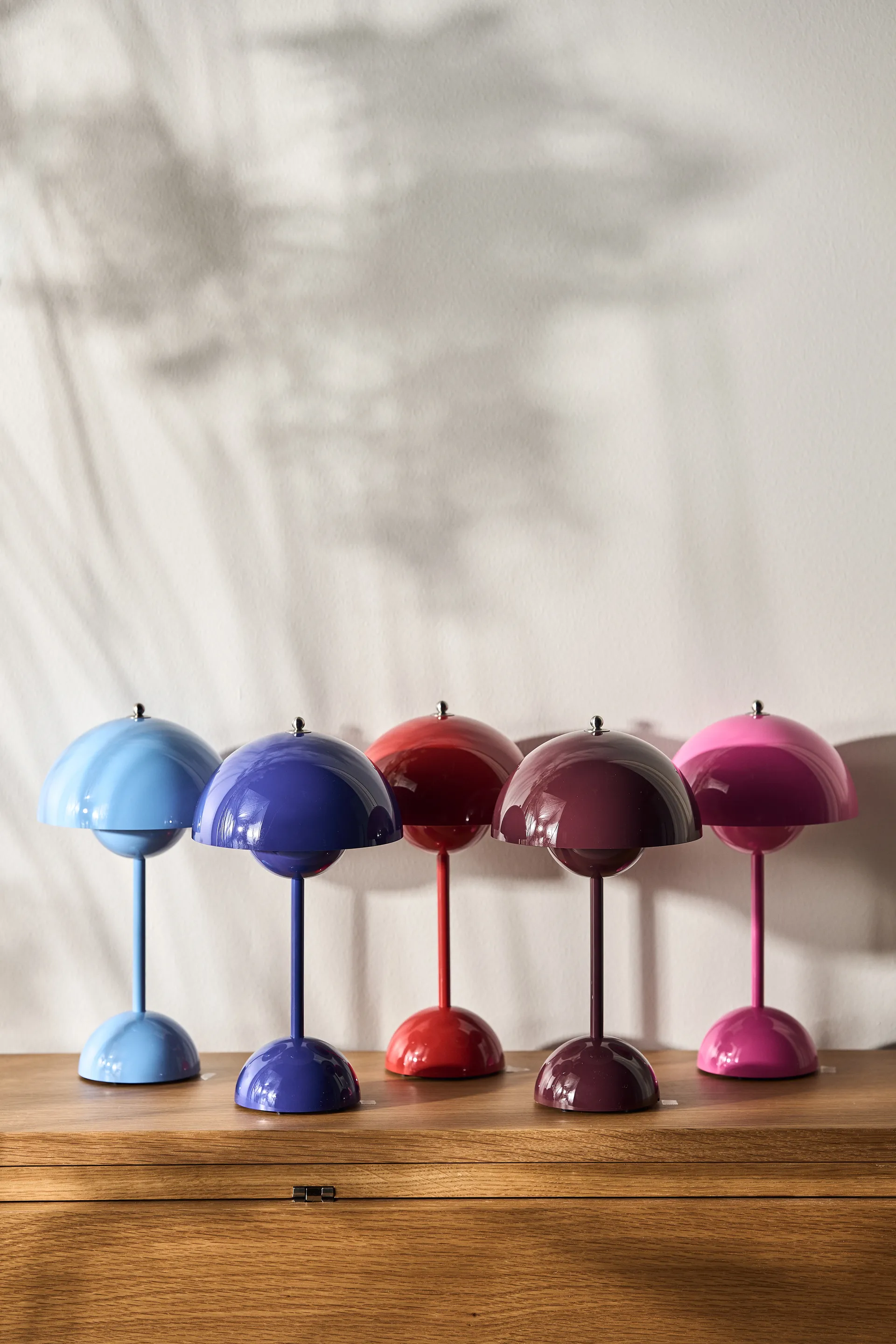 Flowerpot portabel bordslampa VP9, Swim blue &Tradition