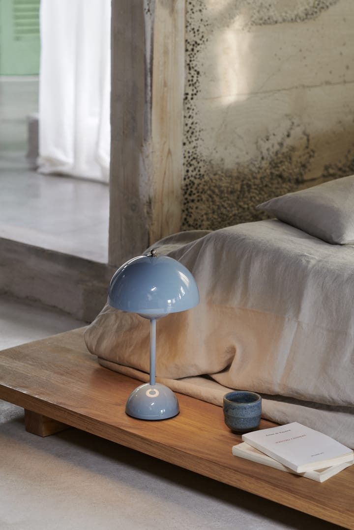Flowerpot portable bordslampa VP9 - ljusblå - &Tradition