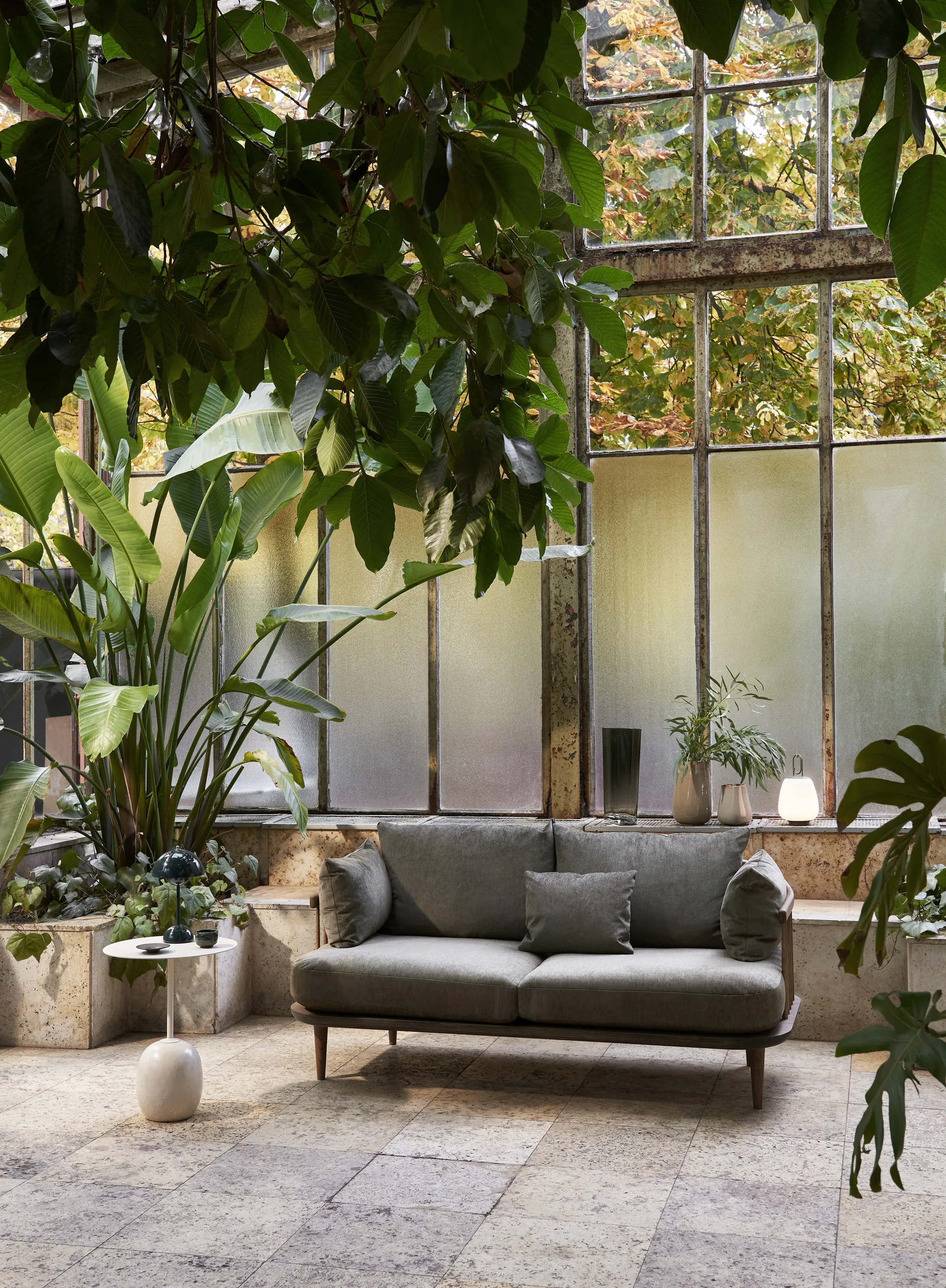 Flowerpot portable bordslampa VP9, mörk grön &Tradition