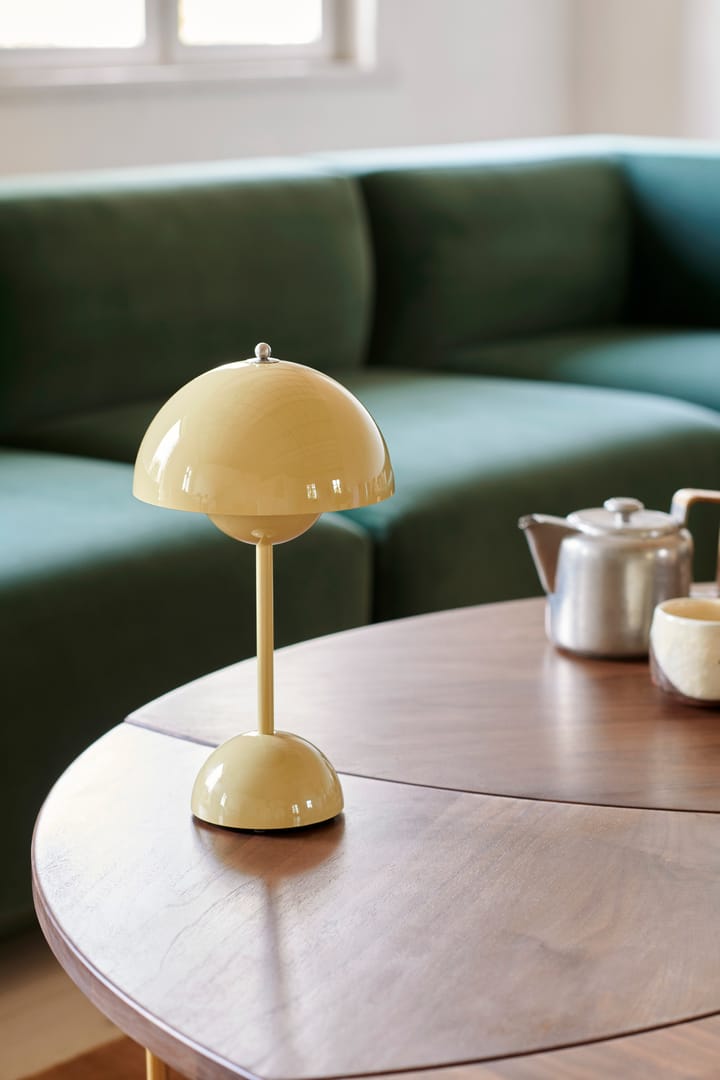Flowerpot portable bordslampa VP9, Pale sand &Tradition