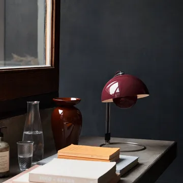 Flowerpot VP4 bordslampa - Dark plum - &Tradition