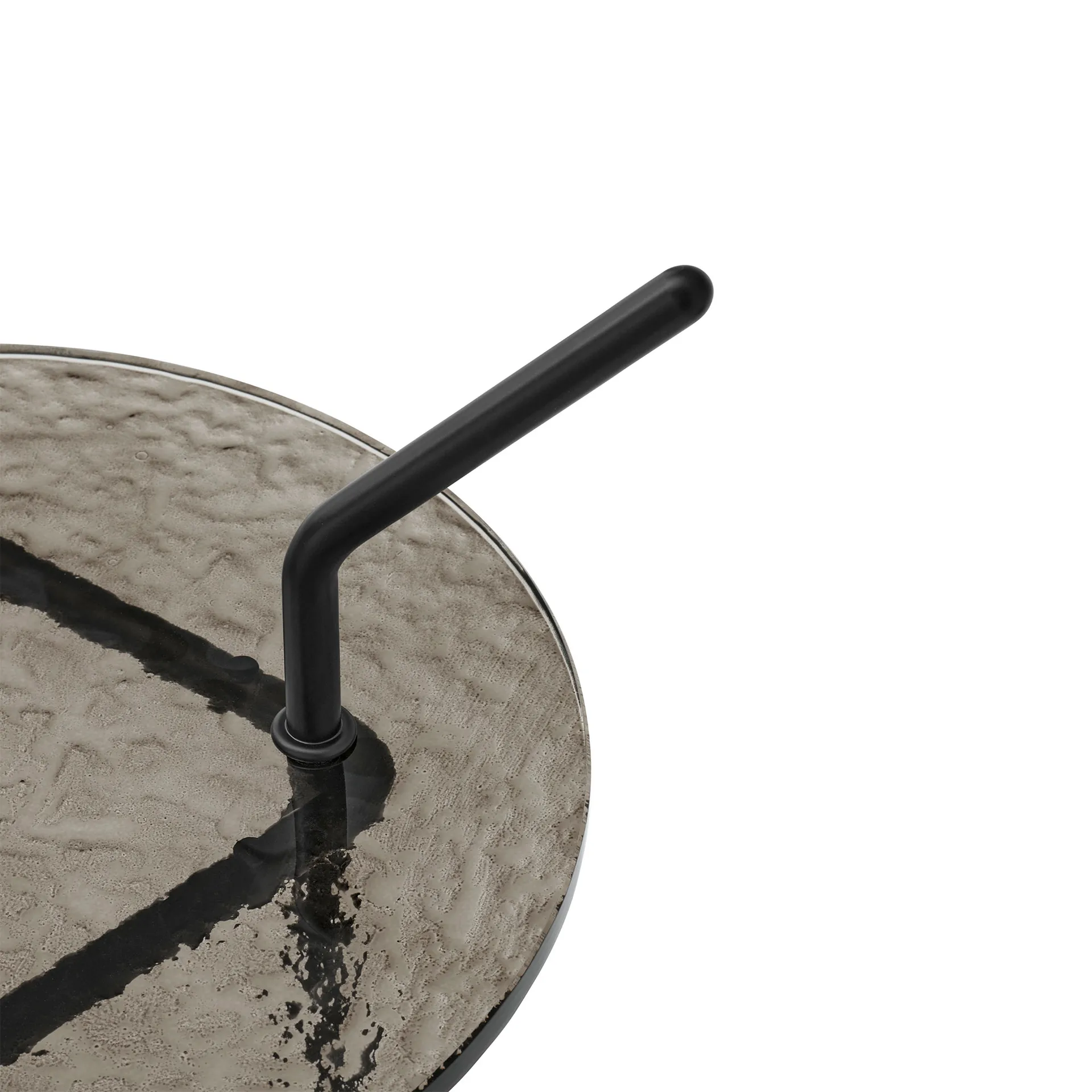 Halten SH9 sidobord, Smoked glass-warm black &Tradition