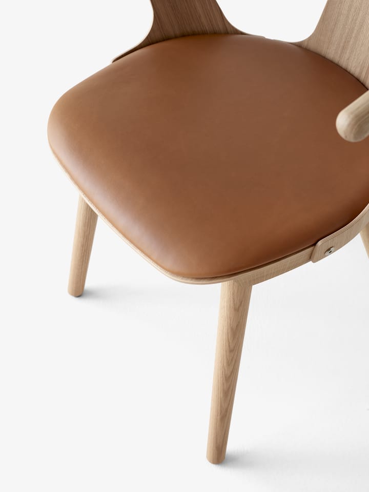 In Between SK2 stol, Oljad ek-Noble cognac leather &Tradition