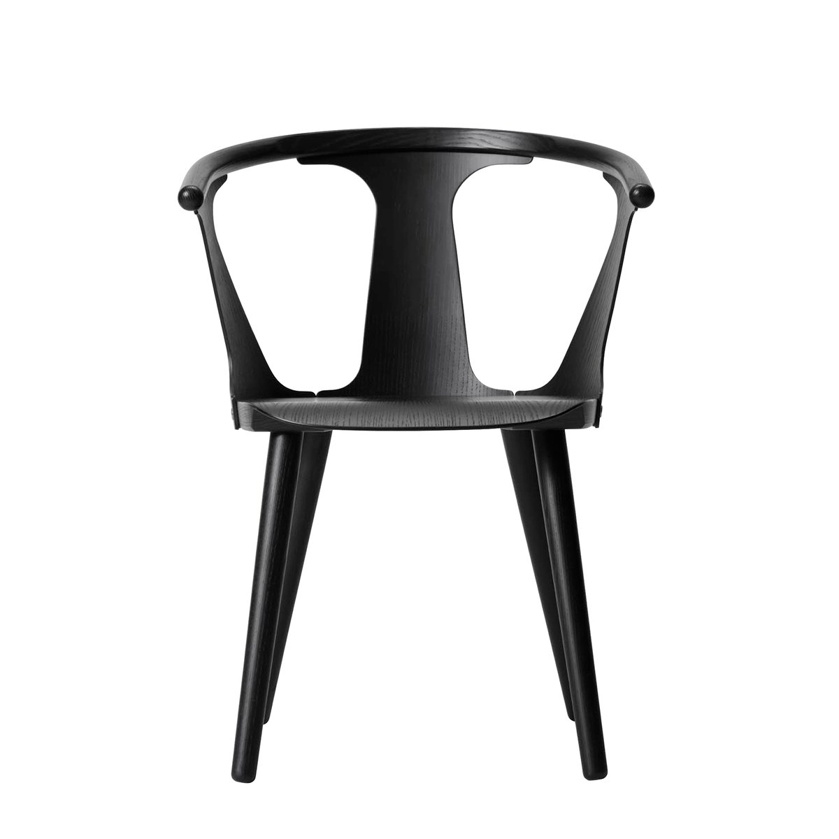 &Tradition In Between stol SK1 svartlaserad ask | Skandinavisk Design | Stolar | Svart