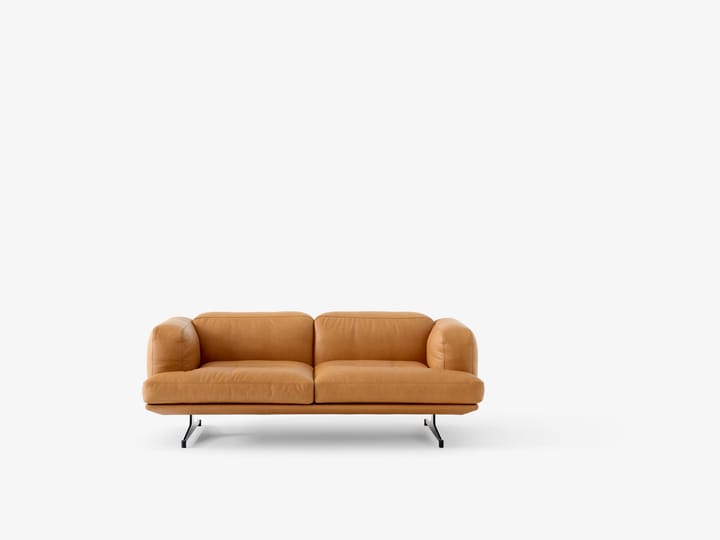 Inland AV22 soffa 2-sits - Noble läder cognac-warm black - &Tradition