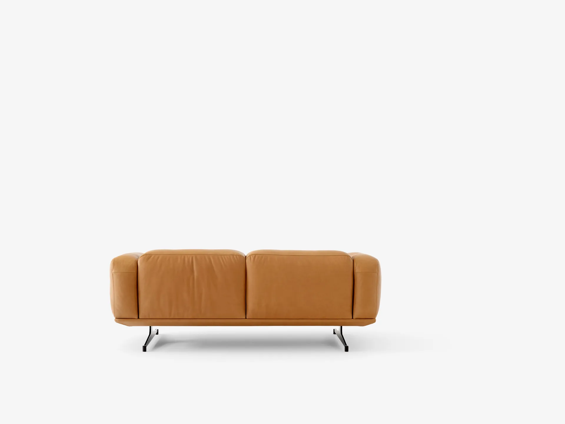 Inland AV22 soffa 2-sits, Noble läder cognac-warm black &Tradition