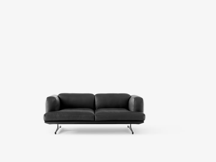 Inland AV22 soffa 2-sits - Noble läder svart-warm black - &Tradition