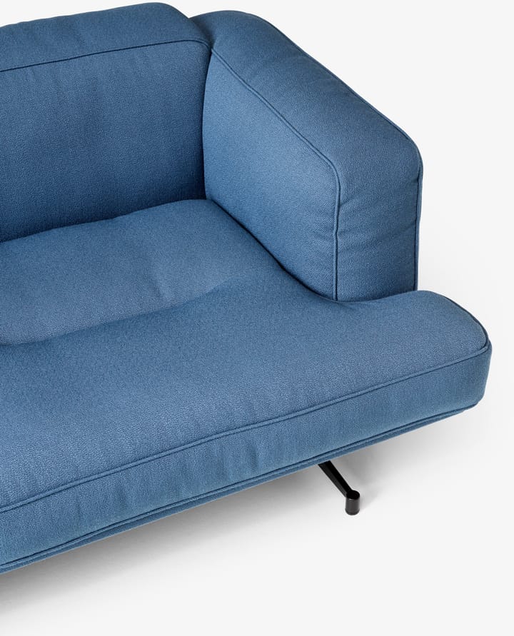 Inland AV23 3-sits soffa, Vidar 4 Denim Blue 733-svarta ben &Tradition