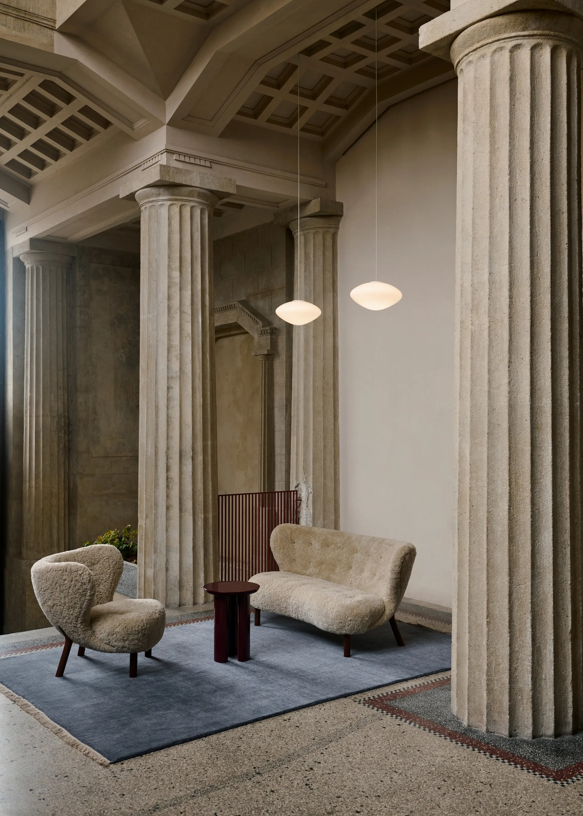 Little Petra VB2 soffa, Oljad valnöt-Moonlight &Tradition