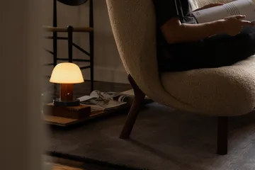 Little Petra VB2 soffa - Vitoljad ek-Moonlight - &Tradition