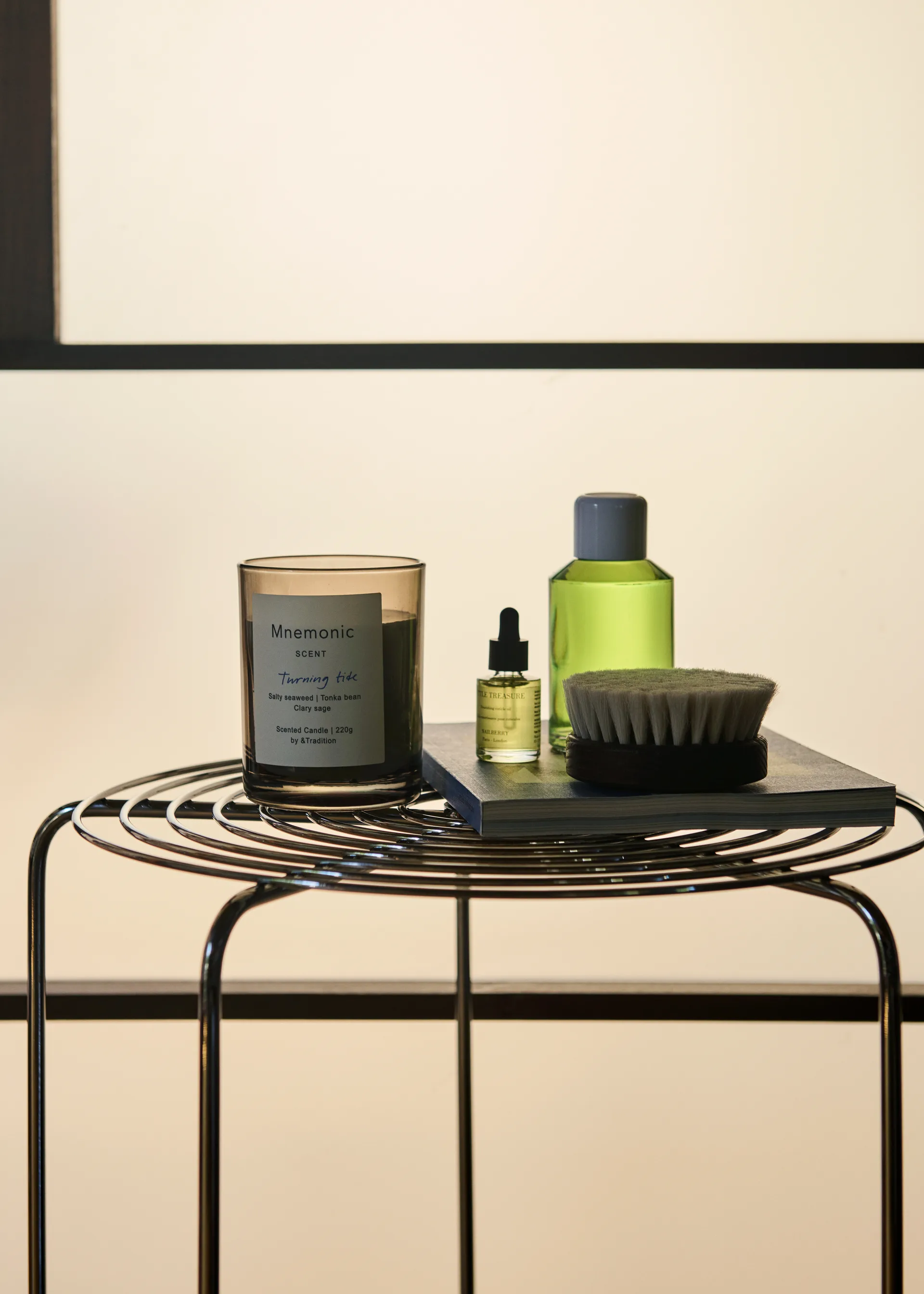 Mnemonic MNC5 doftljus, After the rain &Tradition