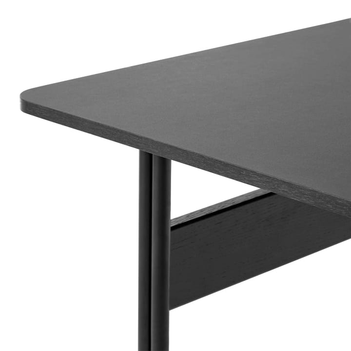 Pavilion AV16 skrivbord, black linoleum, svartlackad ek, svarta ben &Tradition