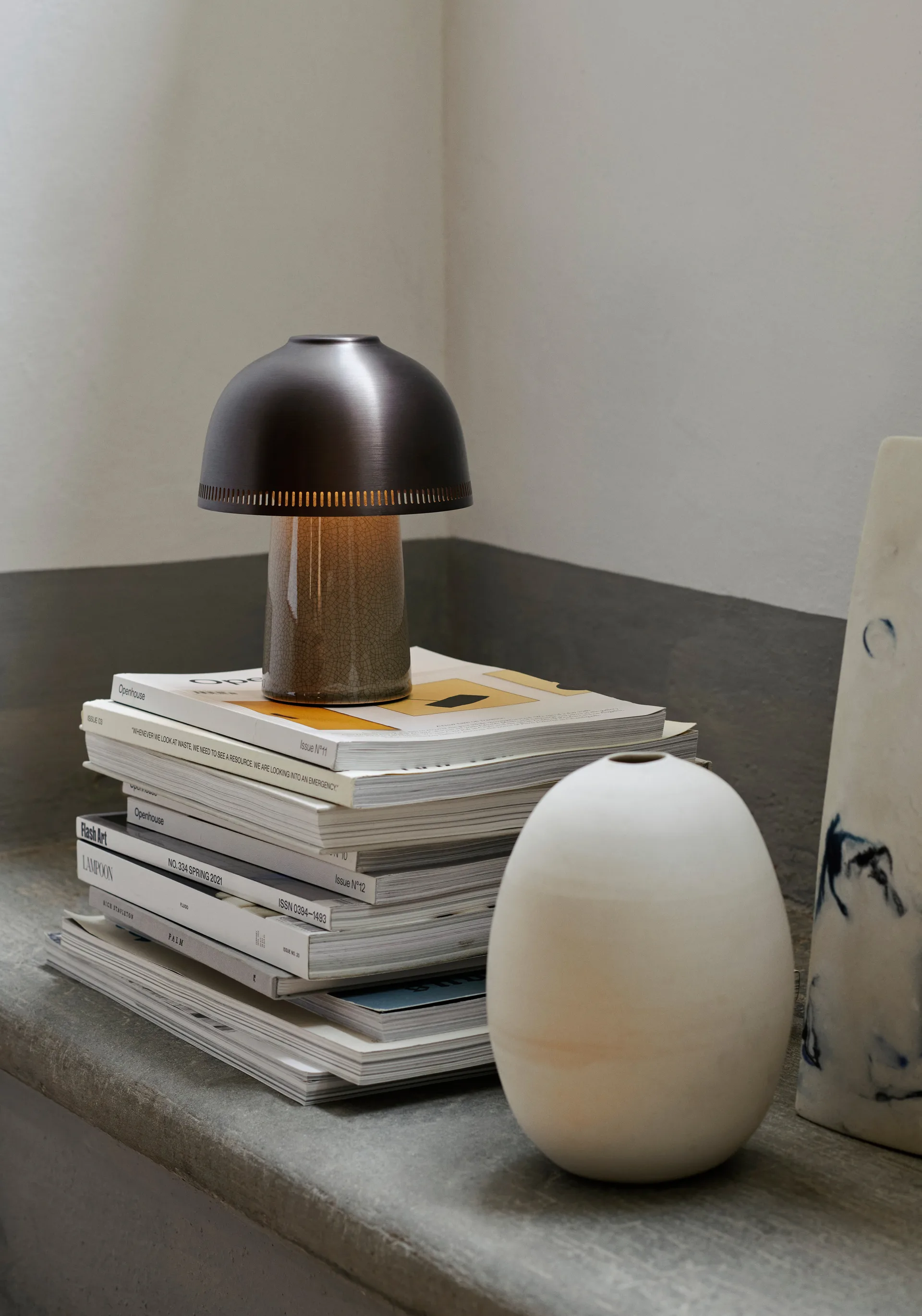 Raku SH8 bordslampa, Beige Grey & Bronze &Tradition