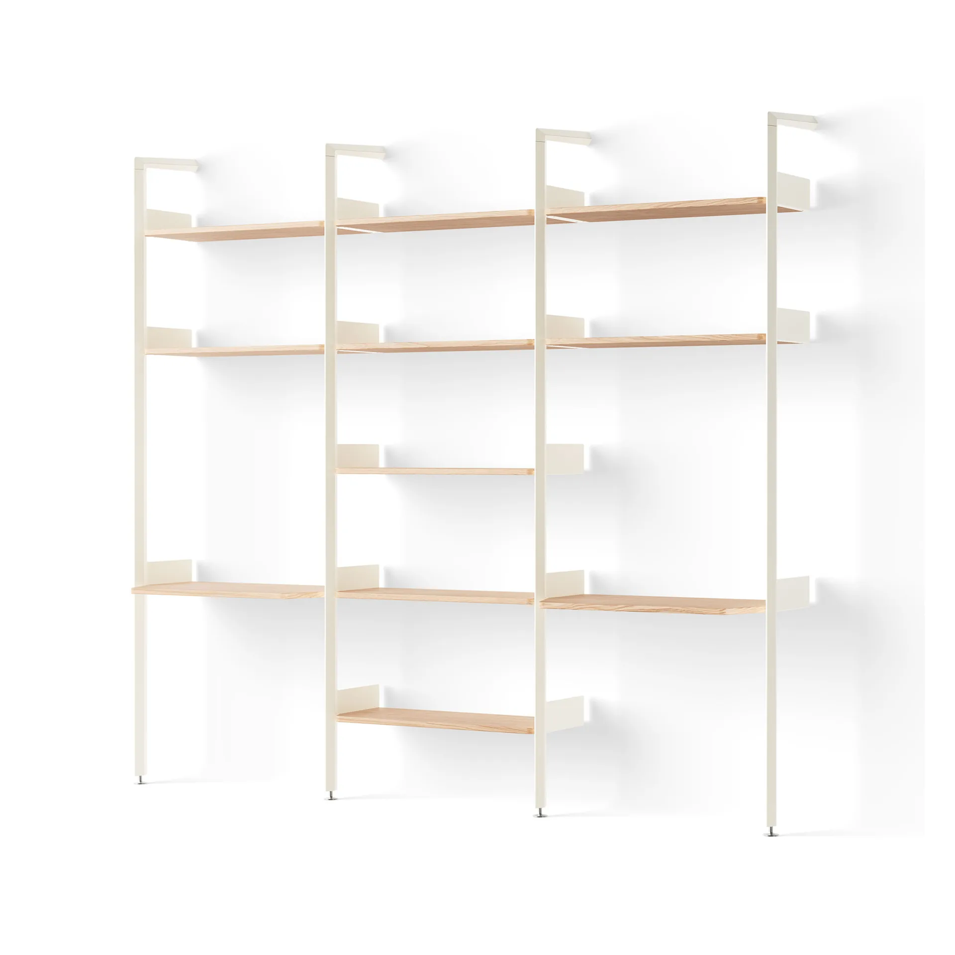 Rombe hylla konfiguration I alabaster-lackad ek &Tradition