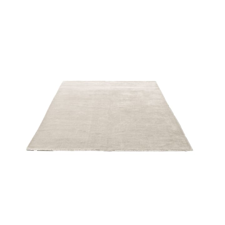 The Moor matta AP7 200x300 cm - beige dew - &Tradition