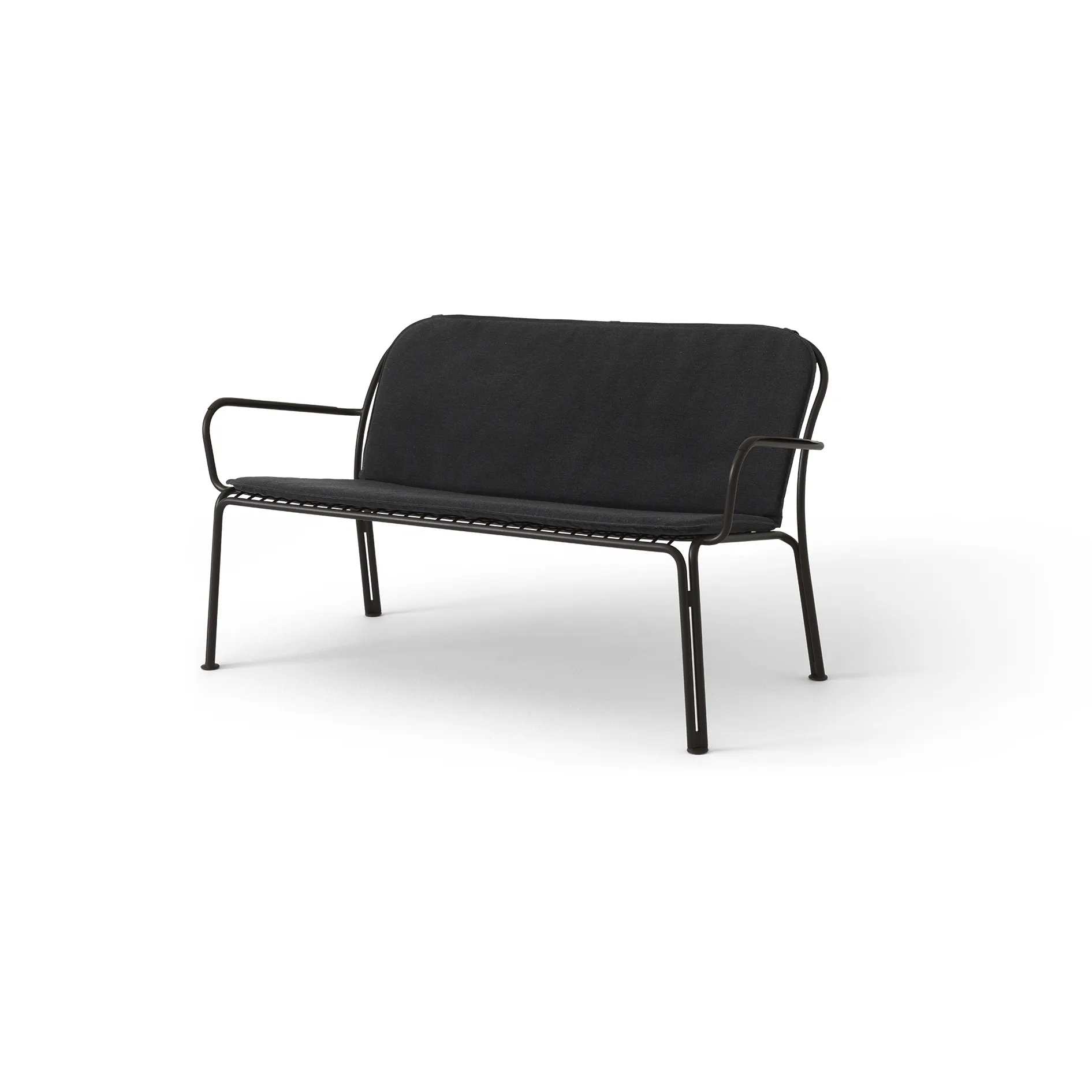 Thorvald SC110 loungesoffa, Warm black, 143 cm &Tradition