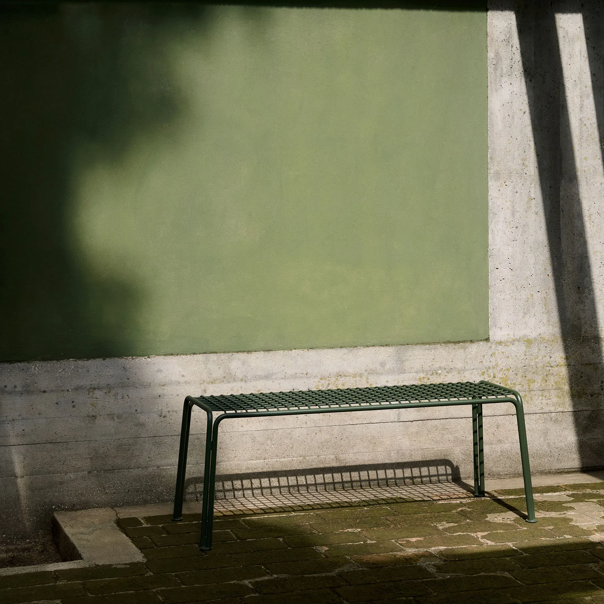 Thorvald SC112 bänk, Bronze green, 125 cm &Tradition