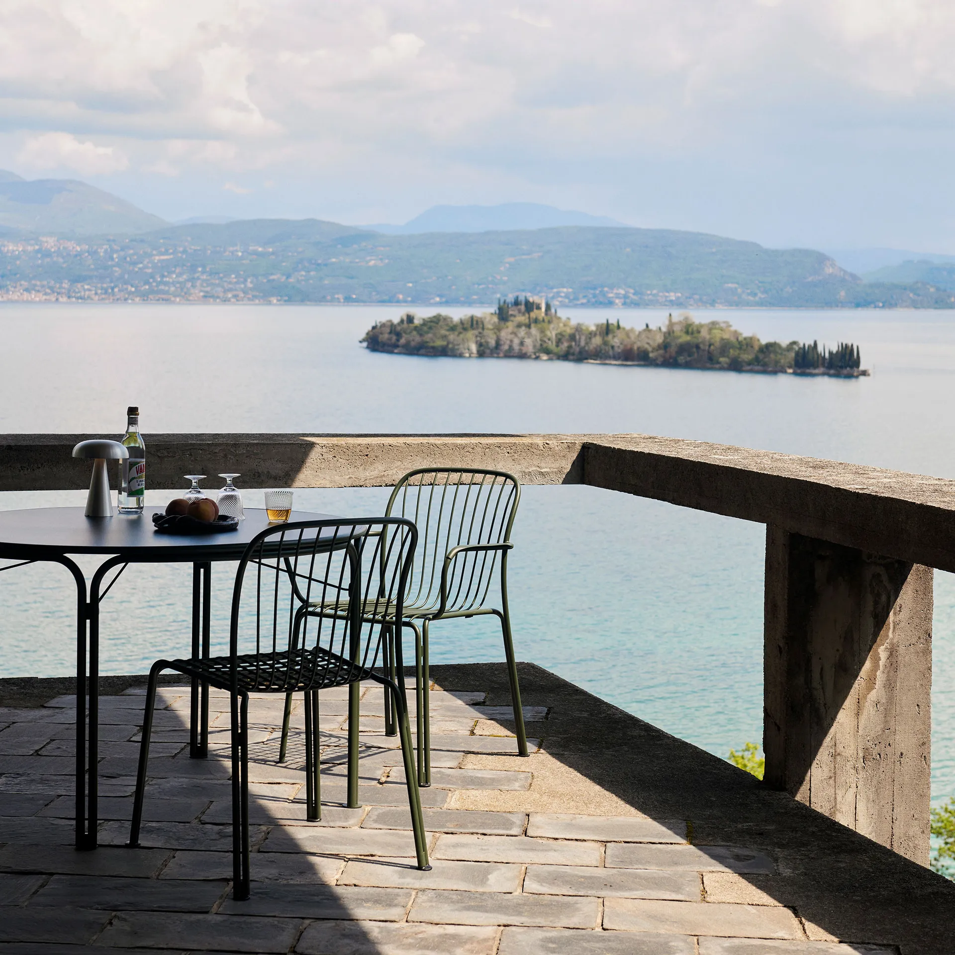 Thorvald SC94 stol, Bronze green &Tradition