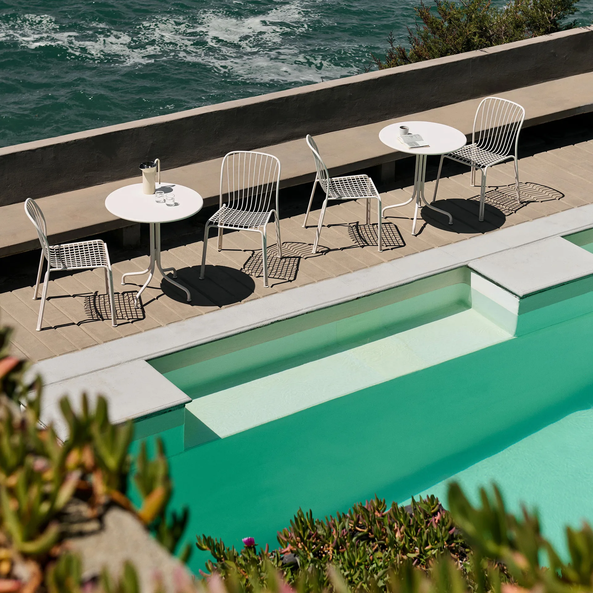 Thorvald SC96 cafébord Ø70 cm, Ivory &Tradition