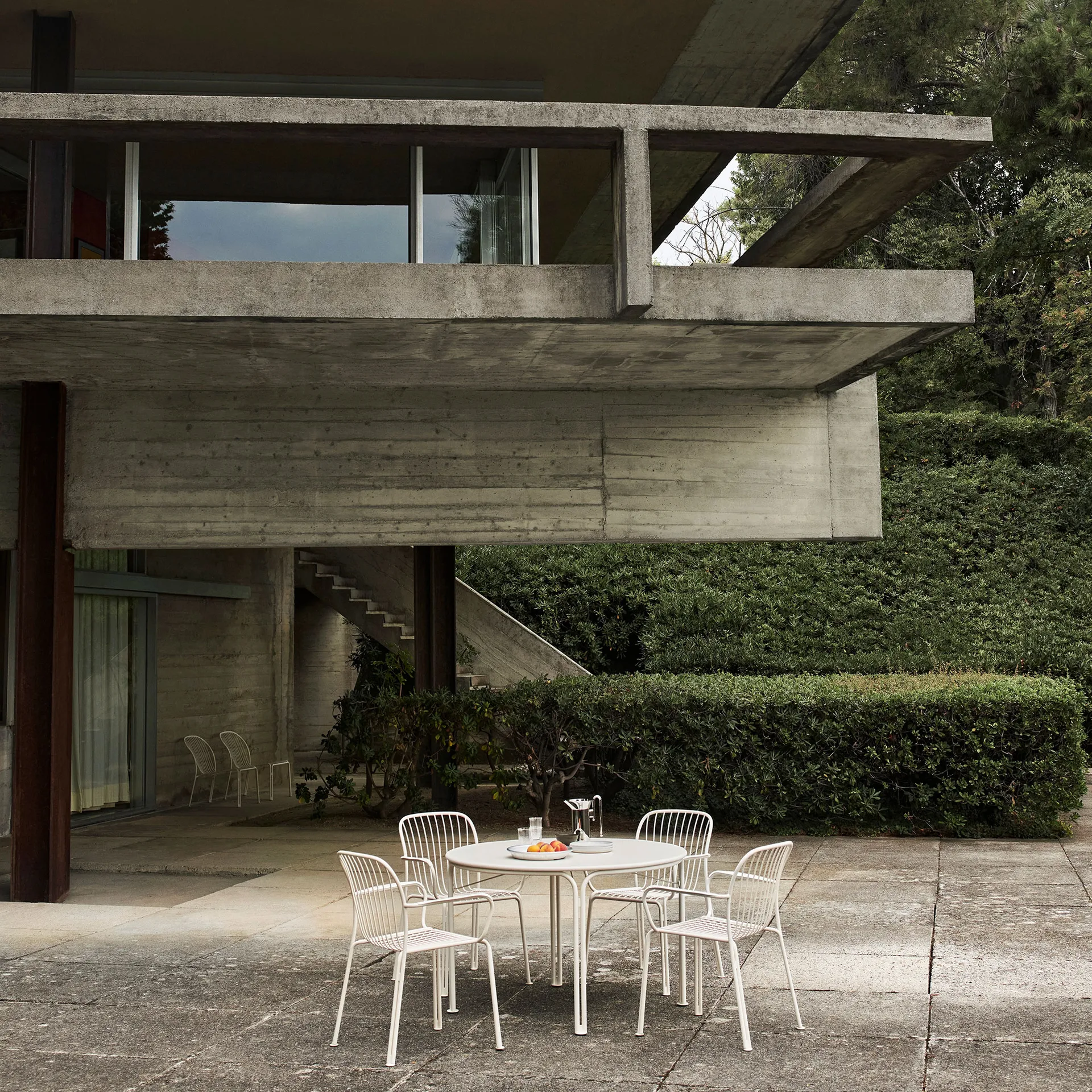 Thorvald SC98 matbord Ø115 cm, Ivory &Tradition