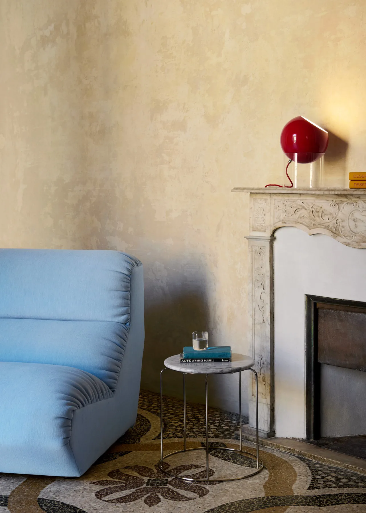 Topan VP13 bordslampa 31,5 cm, Clear-vermilion red &Tradition