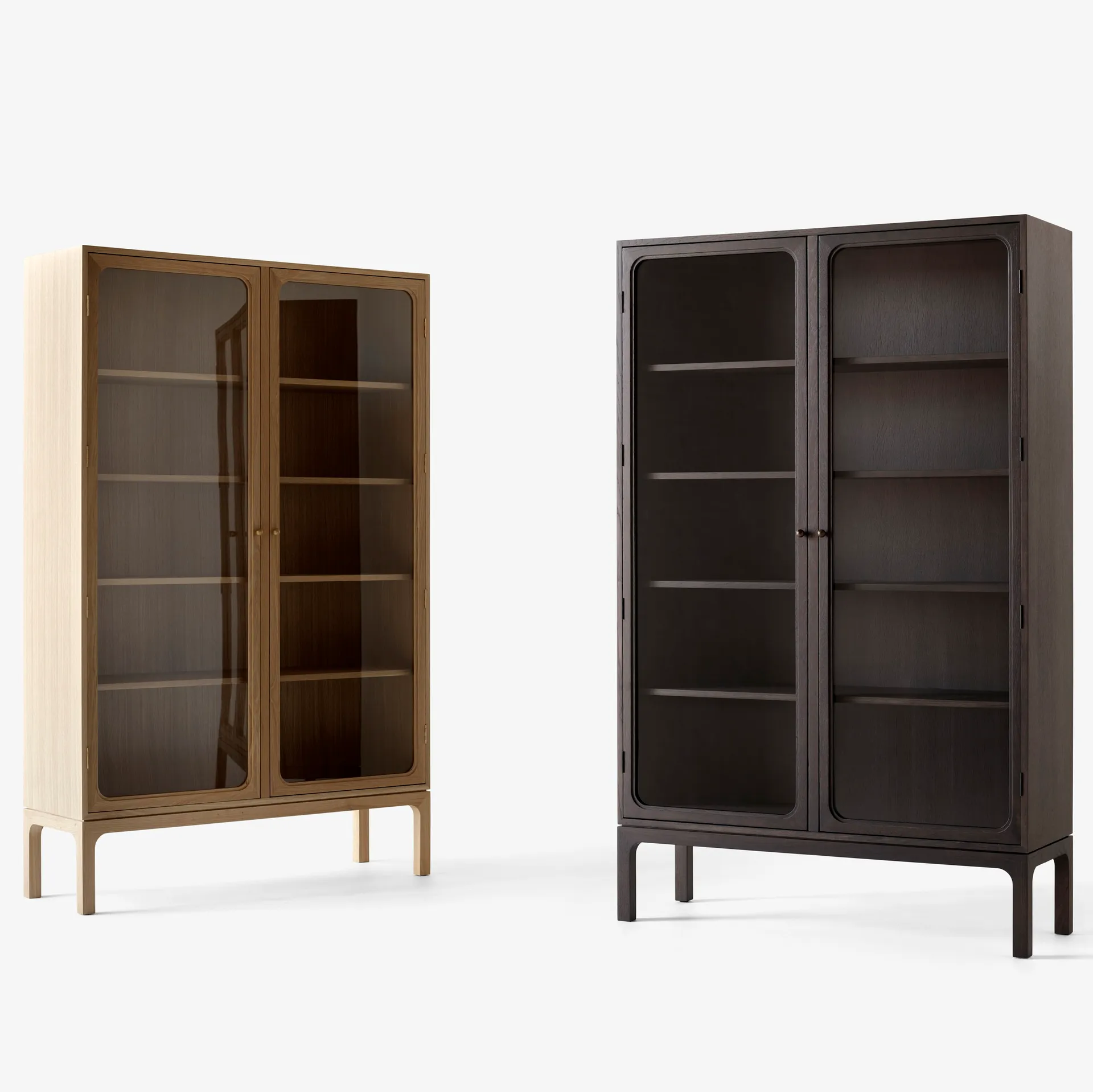 Trace SC88 vitrinskåp 120x192x40 cm, Dark stained oak &Tradition