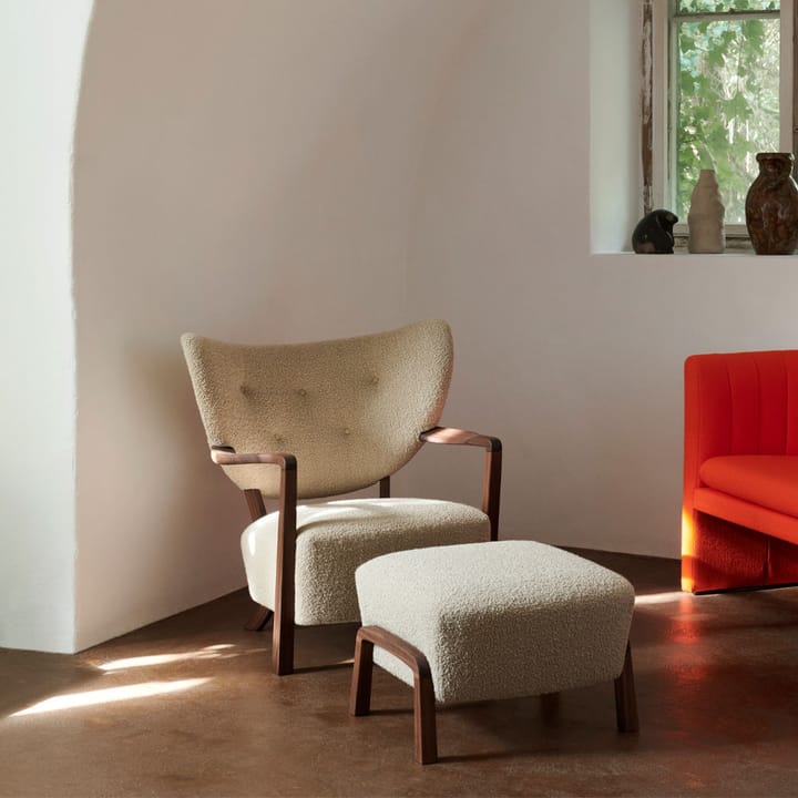 Wulff ATD3 fotpall, tyg karakorum 003 beige, oljade ekben &Tradition