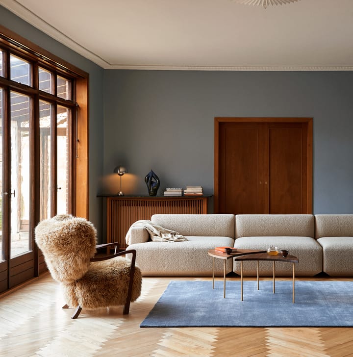 Wulff Lounge Chair ATD2 fåtölj, Oljad valnöt-Sheepskin honey &Tradition