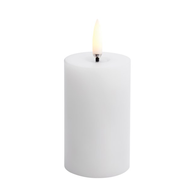 Uyuni Lighting Uyuni LED Blockljus melted Vit, o5x7,5 cm