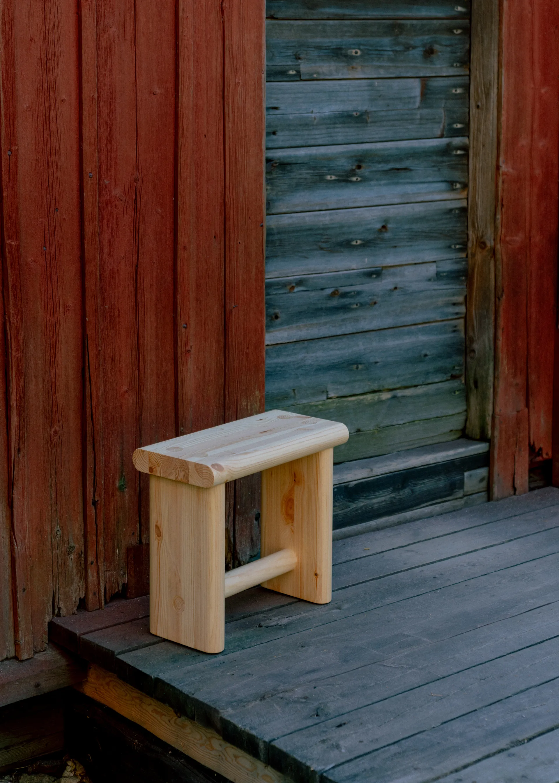 002 Ast Stool pall, Matt oljevaxad furu, 55x26x45 cm Vaarnii