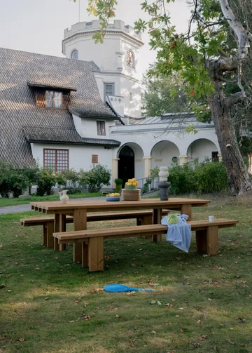 013 Osa Outdoor Bench bänk - Värmebehandlad furu, 333x37x49 cm - Vaarnii