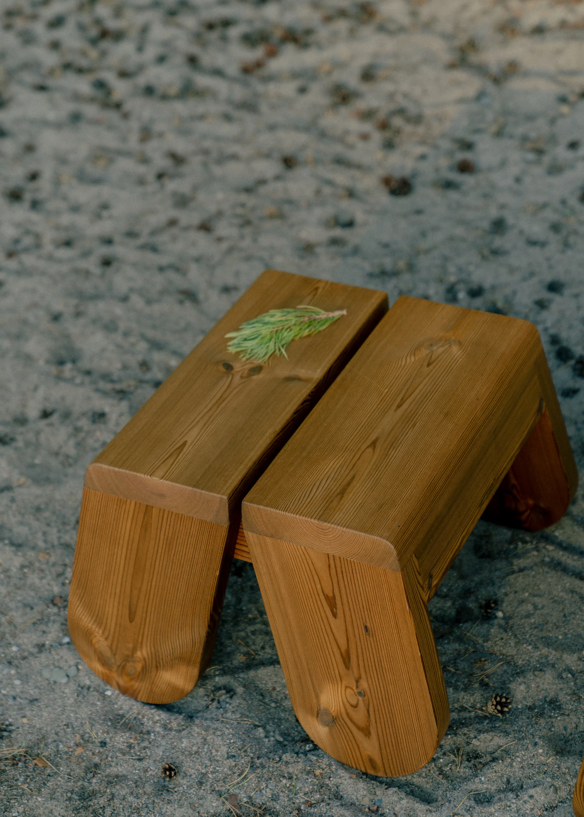 015 Peace Outdoor Foot Stool fotpall, Värmebehandlad furu Vaarnii