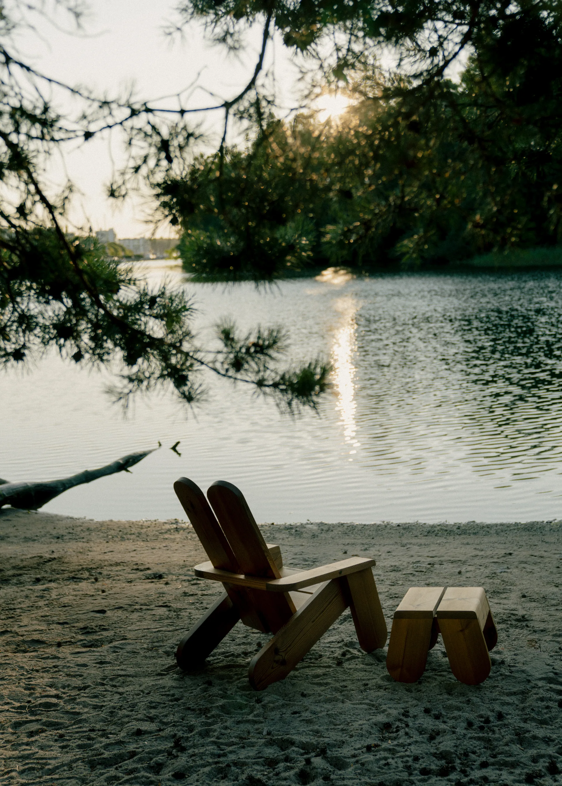 015 Peace Outdoor Lounge Chair loungestol, Värmebehandlad furu Vaarnii