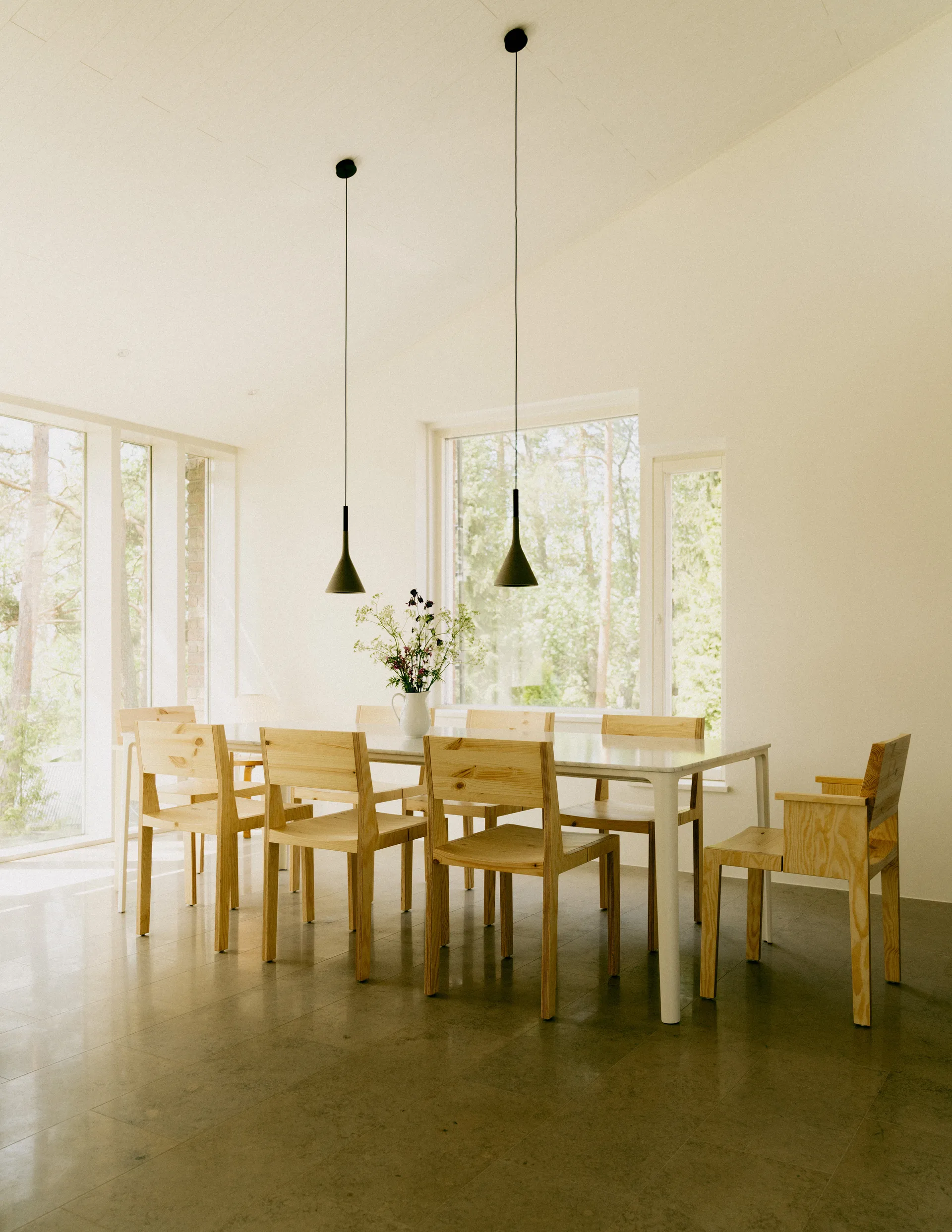 016 Maasto Dining Armchair karmstol, Matt oljevaxad furu Vaarnii