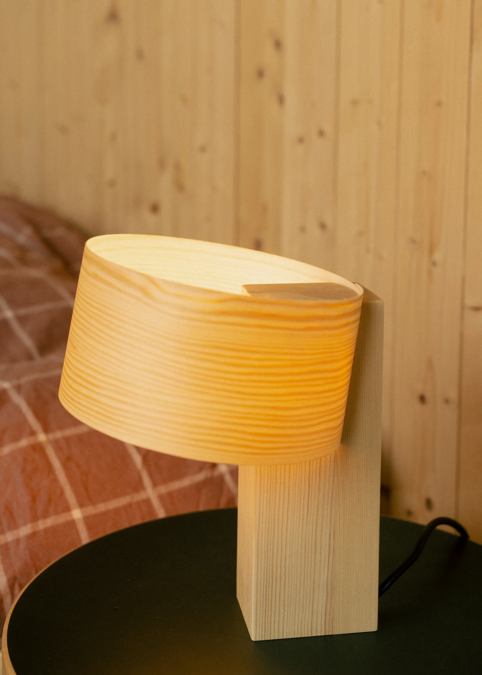018 Hoop Table Lamp bordslampa, Matt oljevaxad furu, 23 cm Vaarnii