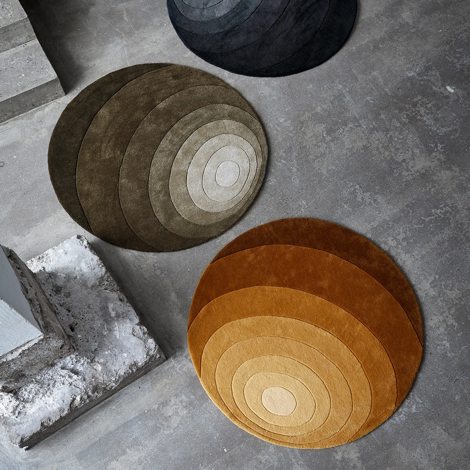 Luna matta Ø120 cm, Dark yellow Verpan