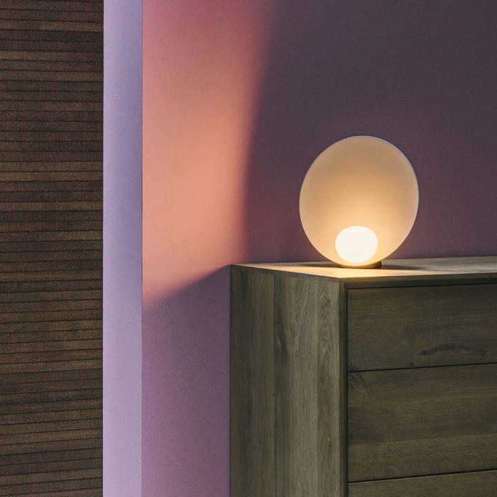 Musa bordslampa, matt salmon lacquer, 7400 Vibia