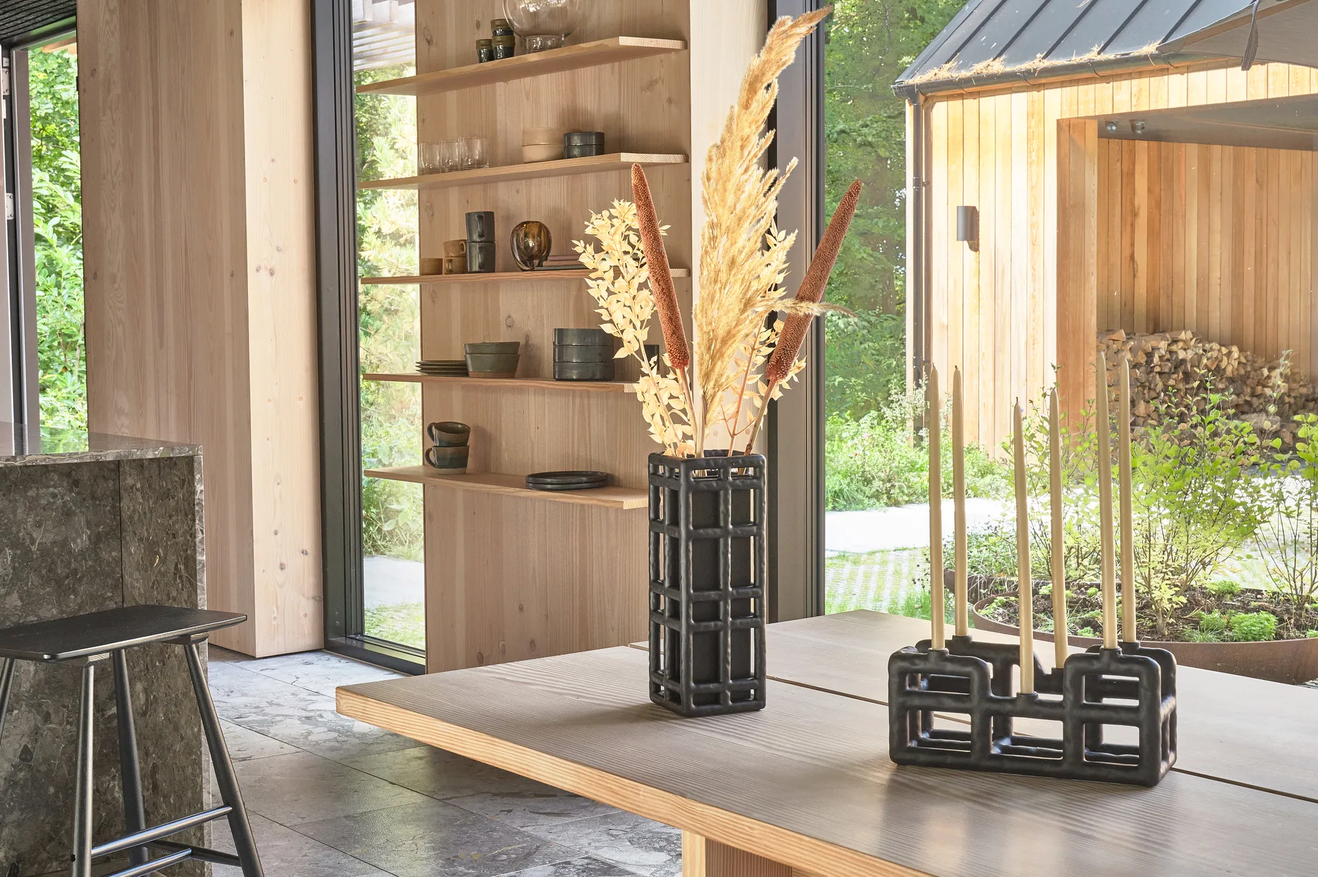 Lyst ljusstake 6 ljus, Svart Villa Collection