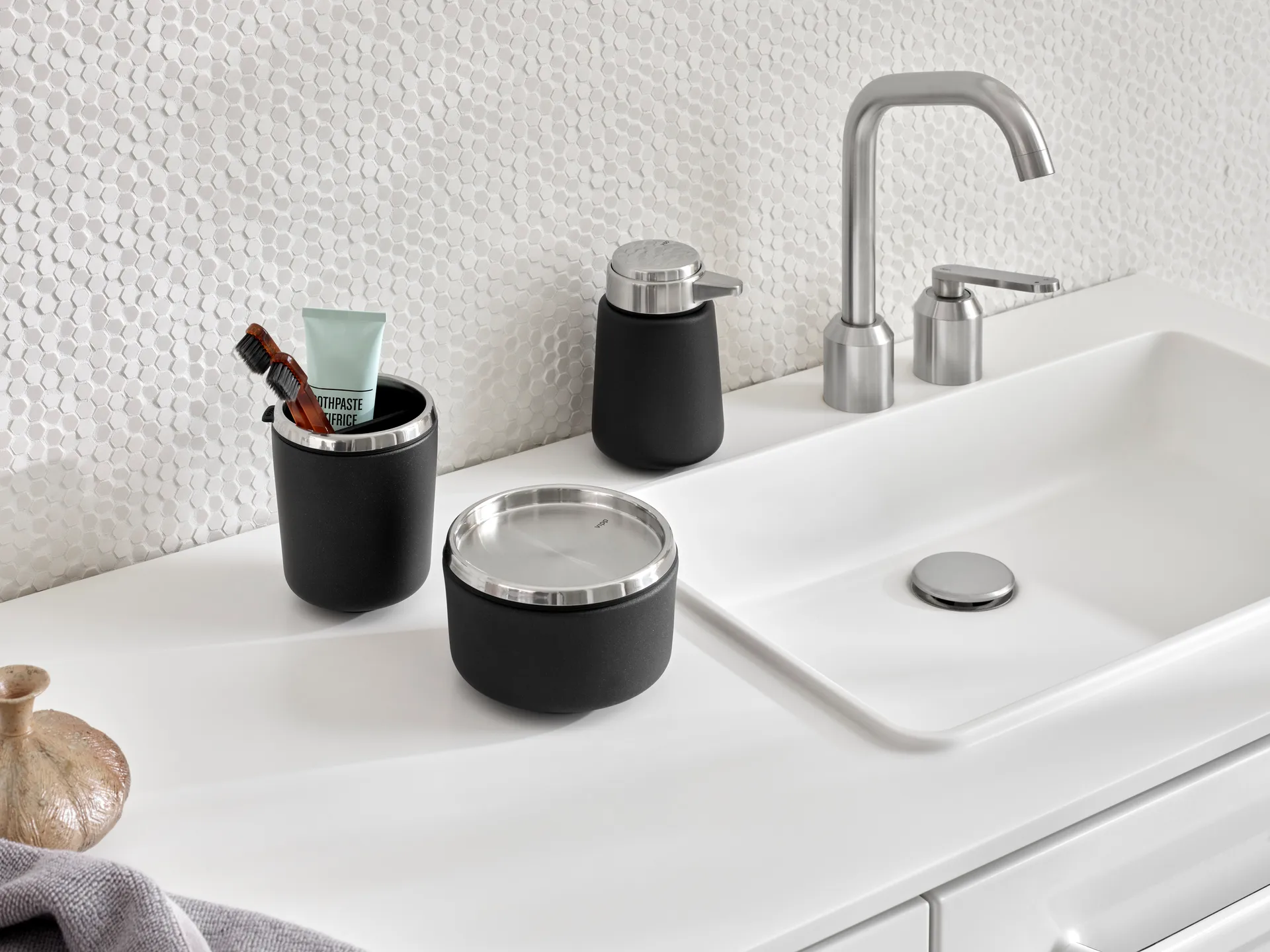 Vipp10 förvaringsburk Ø12 cm, Black Vipp